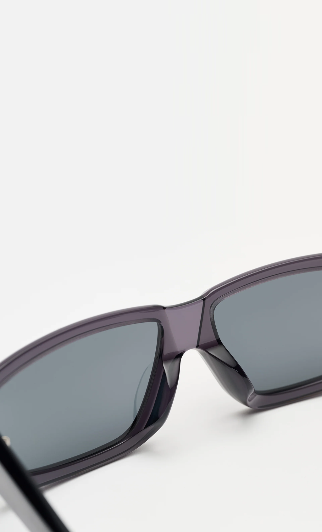 REI TRANSPARENT GREY