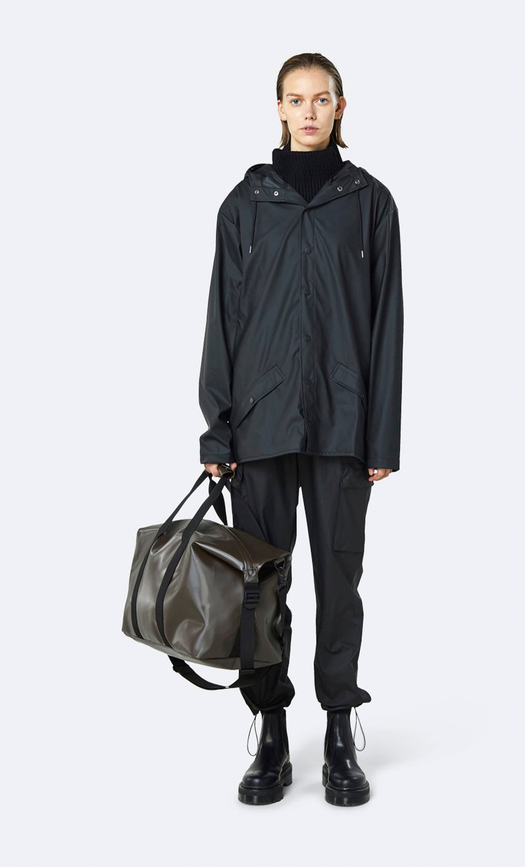 WEEKEND BAG SHINY BROWN